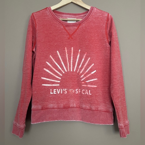 {Levi's} Mineral Wash SF CAL Sun Sweatshirt in Red - Womens Medium - Picture 1 of 9